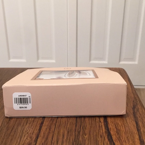 Ann Taylor 100% silk scarf 24x24 inch - Picture 7 of 10